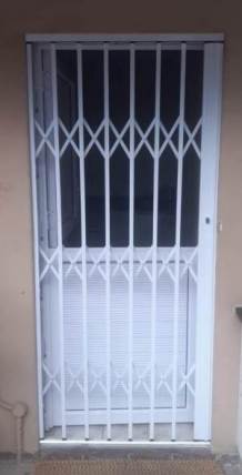 gallery/su20_securitygates_limax_crimestopper(1)