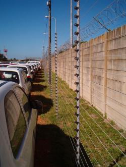 gallery/freestanding electric fence